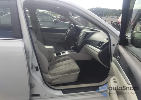 2010 Subaru Legacy 2.5I Premium z USA, uszkodzony, nr VIN 4S3BMBG60A3227823